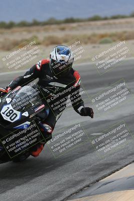 media/Sep-21-2025-Race Pace (Sun) [[98bf33ef95]]/Verified/5-Turn 15 Inside (930am)/